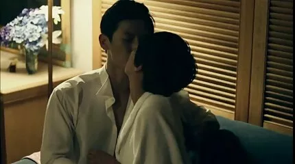 พ่อเลี้ยงอย่างเจ็บปวด วีดีโอ โป๊ เกาหลี fucks ฉันทางทวารหนัก