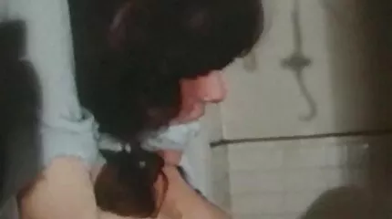 ไก่ดำบินเข้าไปในเอมิลี่วิลลิส ดู หนัง วีดีโอ โป๊